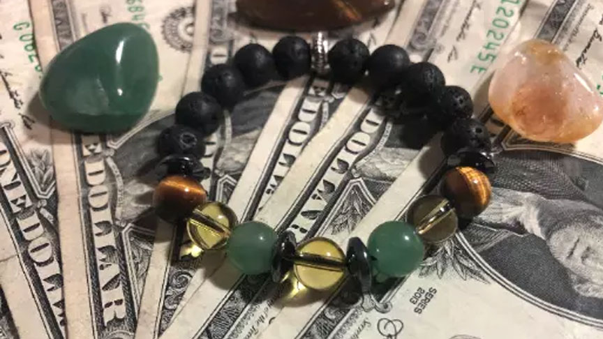 Manifest Abundance and Prosperity with the Green Aventurine Wealth Crystal